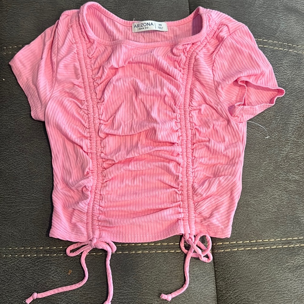 Arizona pink crew neck crop top size M. New